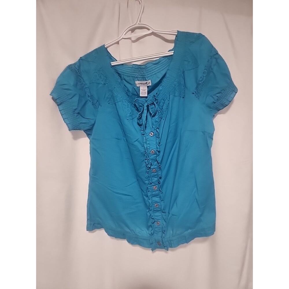 Caribbean Joe Blue Ruffled V-Neck Shirt - Size Medium